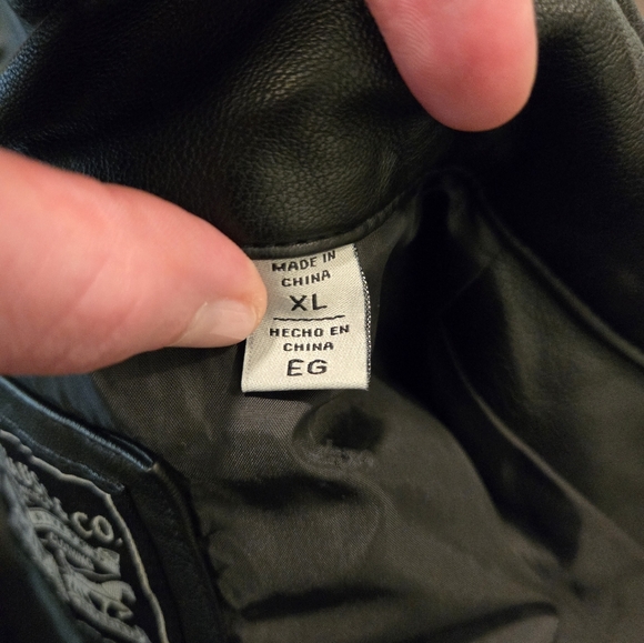Levi's NWOT black faux leather jacket - Picture 3 of 9